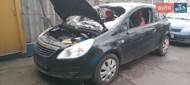 Хетчбек Opel Corsa 2008 в Петровому
