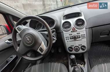 Хетчбек Opel Corsa 2010 в Іршаві