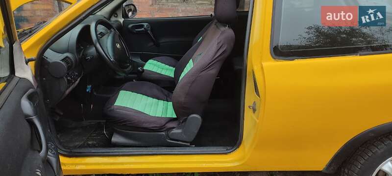 Хетчбек Opel Corsa 2000 в Зміїві фото 2 Хетчбек Opel Corsa 2000 в Зміїві