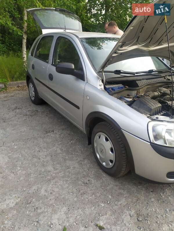 Хэтчбек Opel Corsa 2001 в Запорожье фото 5 Хэтчбек Opel Corsa 2001 в Запорожье