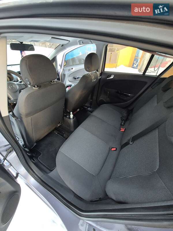 Хетчбек Opel Corsa 2007 в Черкасах фото 9 Хетчбек Opel Corsa 2007 в Черкасах