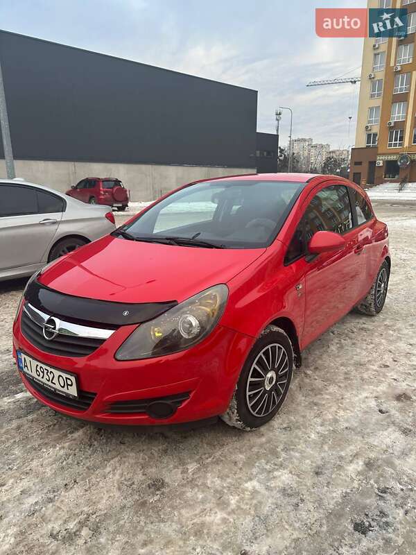 Хетчбек Opel Corsa 2010 в Софіївській Борщагівці фото Хетчбек Opel Corsa 2010 в Софіївській Борщагівці