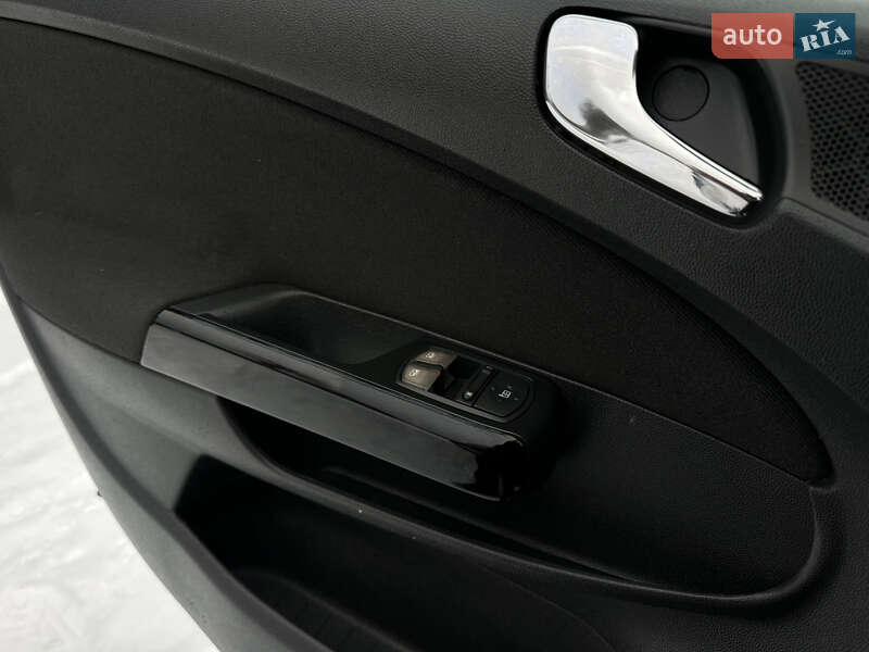 Хэтчбек Opel Corsa 2010 в Виннице