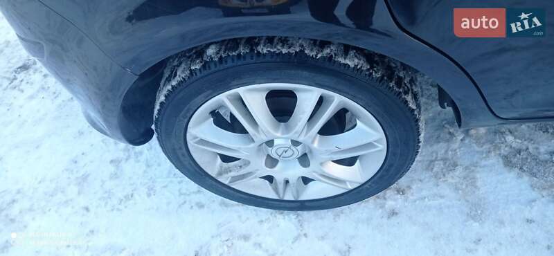 Хэтчбек Opel Corsa 2008 в Виннице