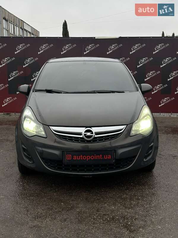 Хэтчбек Opel Corsa 2014 в Сумах