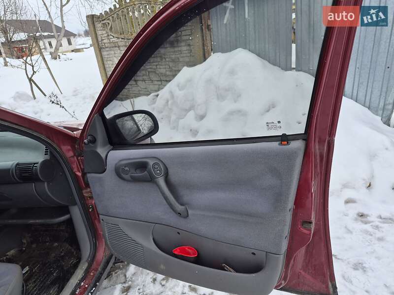 Хэтчбек Opel Corsa 1996 в Здолбунове фото 4 Хэтчбек Opel Corsa 1996 в Здолбунове