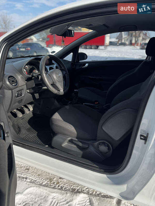 Хэтчбек Opel Corsa 2011 в Снятине фото 13 Хэтчбек Opel Corsa 2011 в Снятине