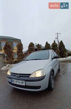 Хэтчбек Opel Corsa 2002 в Дубровице