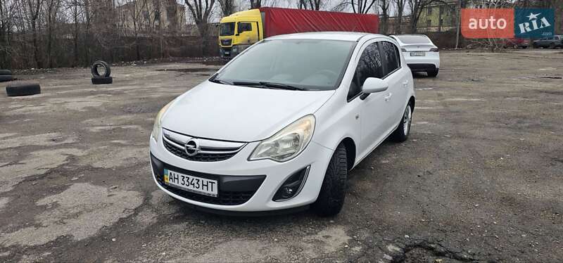 Хетчбек Opel Corsa 2012 в Дніпрі фото 2 Хетчбек Opel Corsa 2012 в Дніпрі