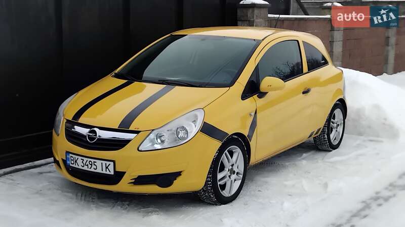Хэтчбек Opel Corsa 2009 в Ровно