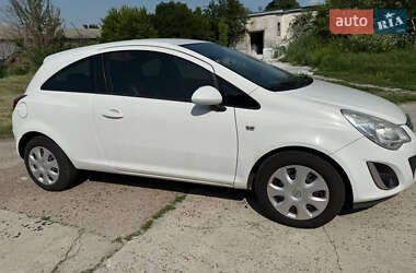 Хэтчбек Opel Corsa 2013 в Киеве