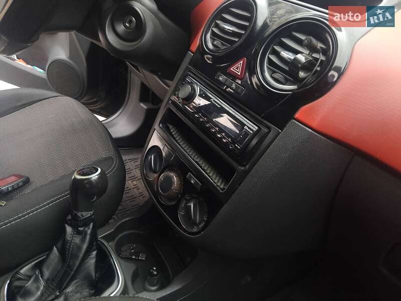 Хэтчбек Opel Corsa 2007 в Ивано-Франковске фото 9 Хэтчбек Opel Corsa 2007 в Ивано-Франковске