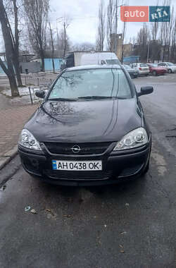 Хэтчбек Opel Corsa 2006 в Киеве
