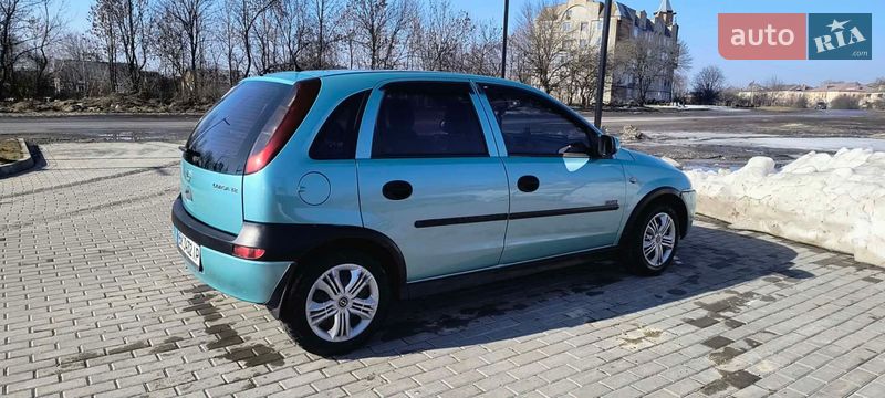 Хетчбек Opel Corsa 2003 в Дубні