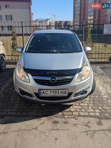 Хэтчбек Opel Corsa 2008 в Луцке