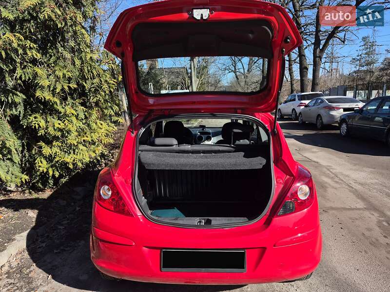 Хетчбек Opel Corsa 2008 в Києві фото 4 Хетчбек Opel Corsa 2008 в Києві