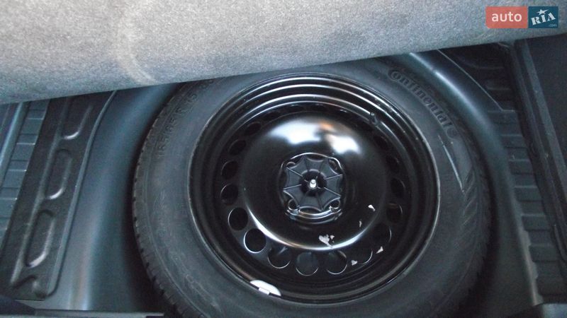 Хэтчбек Opel Corsa 2011 в Житомире