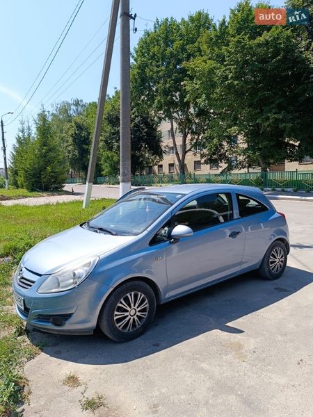 Хэтчбек Opel Corsa 2009 в Волочиске