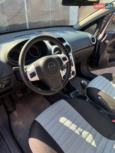 Хэтчбек Opel Corsa 2011 в Коломые