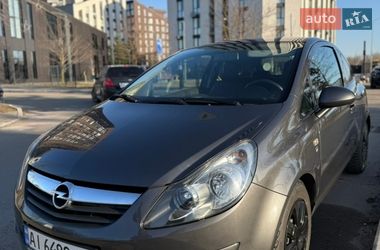 Хэтчбек Opel Corsa 2010 в Крюковщине