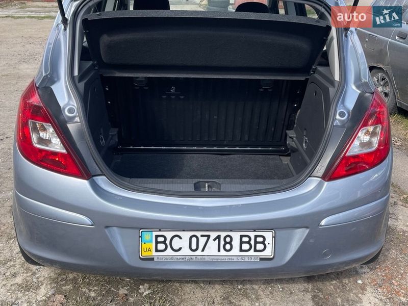 Хэтчбек Opel Corsa 2007 в Львове