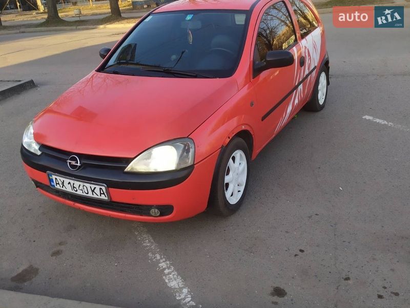 Хэтчбек Opel Corsa 2003 в Желтых Водах