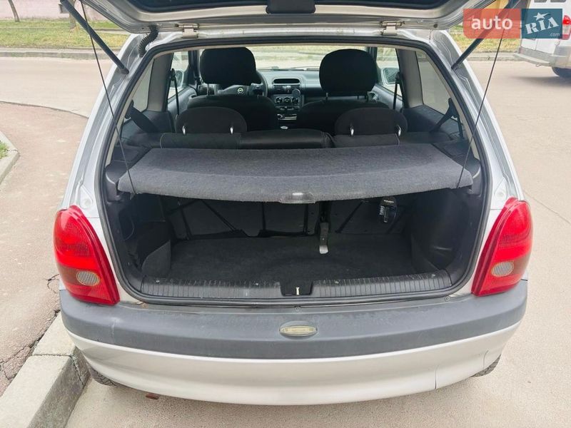 Хэтчбек Opel Corsa 1999 в Дрогобыче