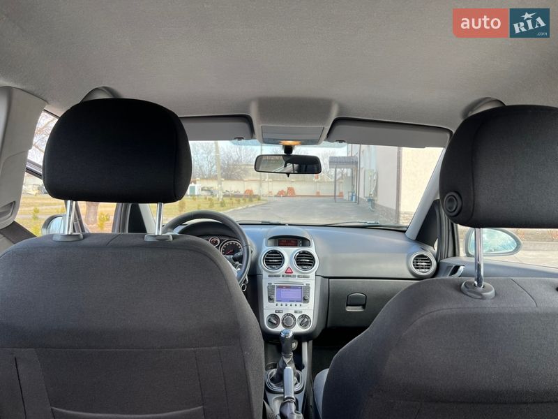 Хетчбек Opel Corsa 2013 в Сумах