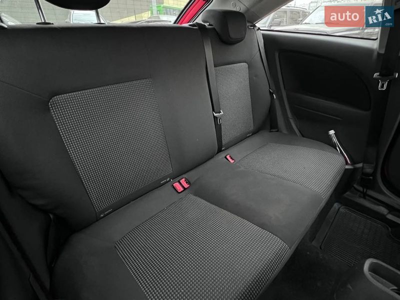 Хэтчбек Opel Corsa 2008 в Киеве