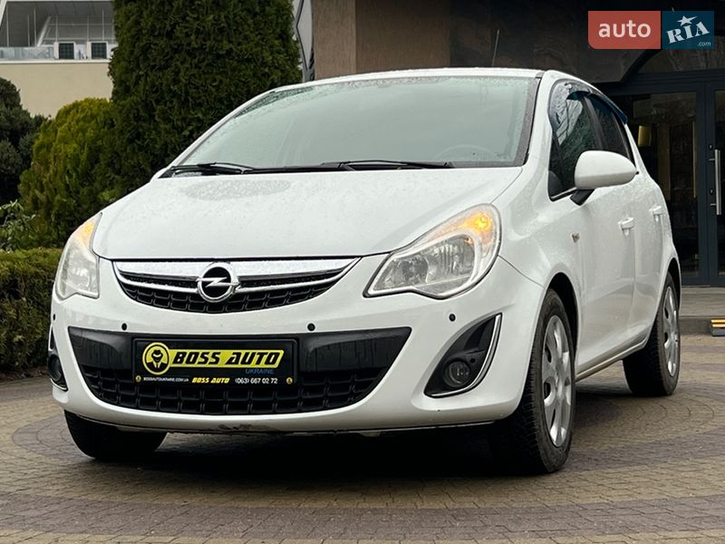 Хетчбек Opel Corsa 2011 в Львові