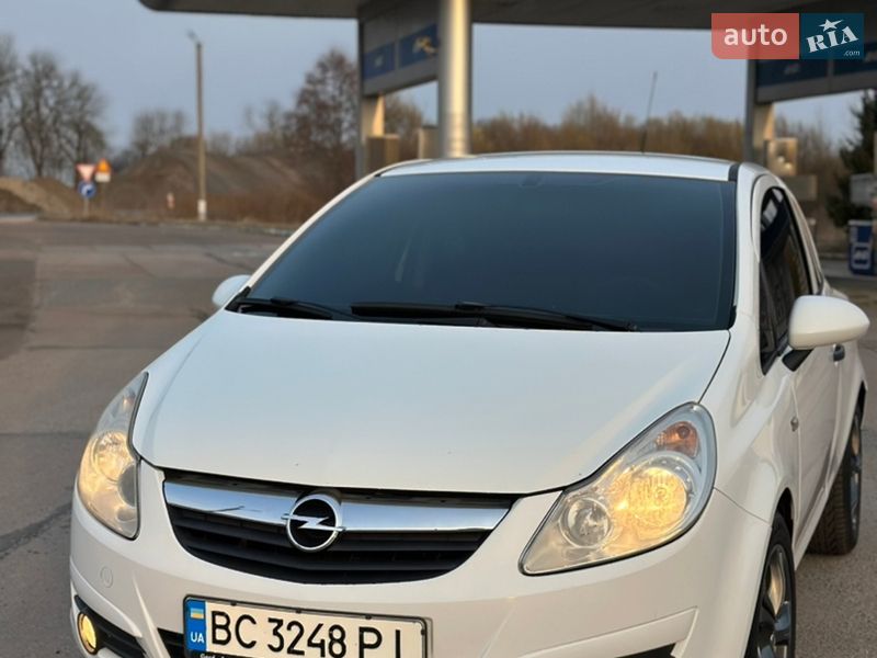 Хетчбек Opel Corsa 2009 в Львові фото Хетчбек Opel Corsa 2009 в Львові
