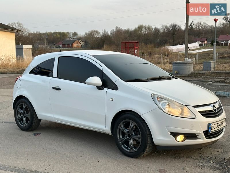 Хетчбек Opel Corsa 2009 в Львові фото 4 Хетчбек Opel Corsa 2009 в Львові