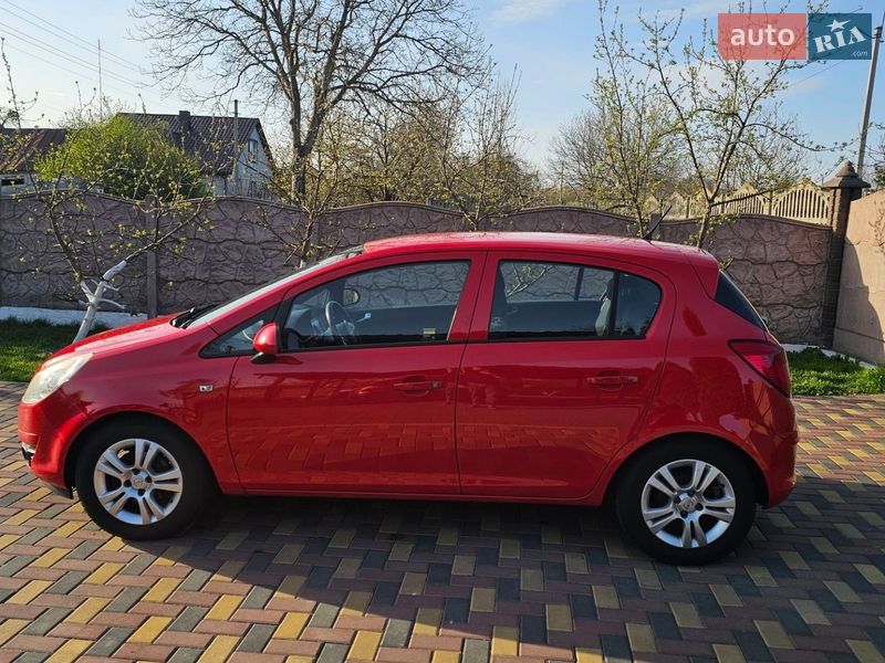 Хетчбек Opel Corsa 2009 в Луцьку