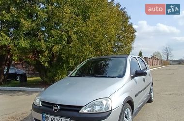 Хэтчбек Opel Corsa 2002 в Дубровице