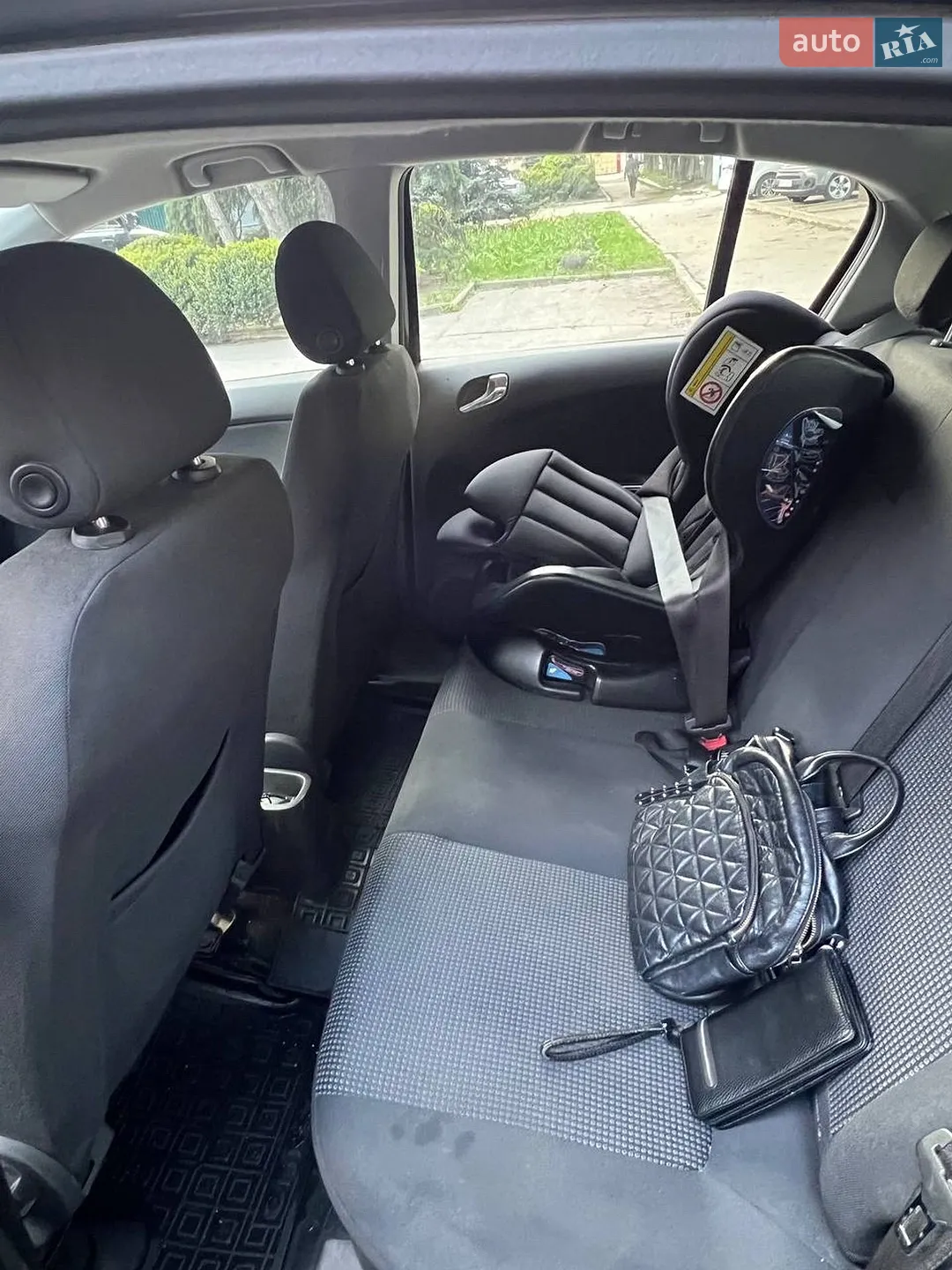 2010 Opel Corsa - мініатюра 11
