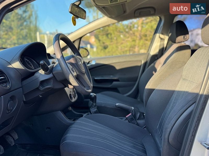 Хэтчбек Opel Corsa 2008 в Львове