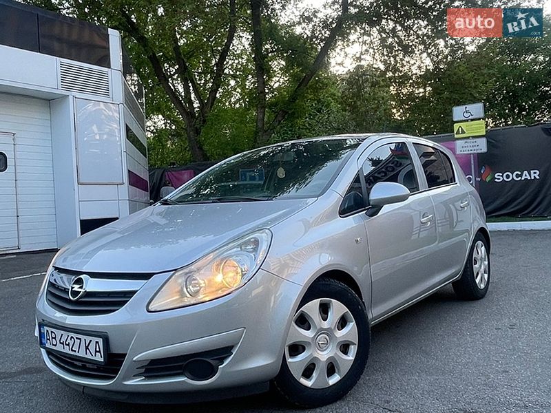 Хэтчбек Opel Corsa 2009 в Черкассах
