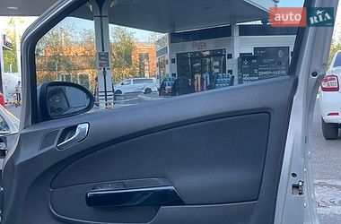 Хэтчбек Opel Corsa 2009 в Черкассах
