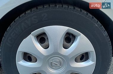 Хэтчбек Opel Corsa 2009 в Черкассах