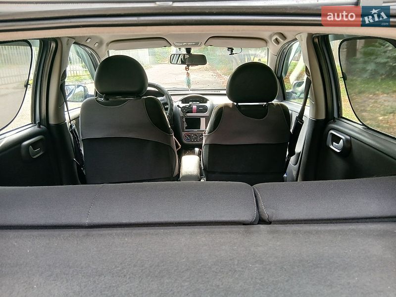 Хэтчбек Opel Corsa 2004 в Харькове