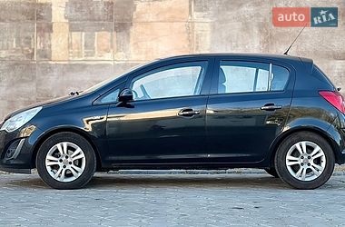 Хэтчбек Opel Corsa 2012 в Николаеве