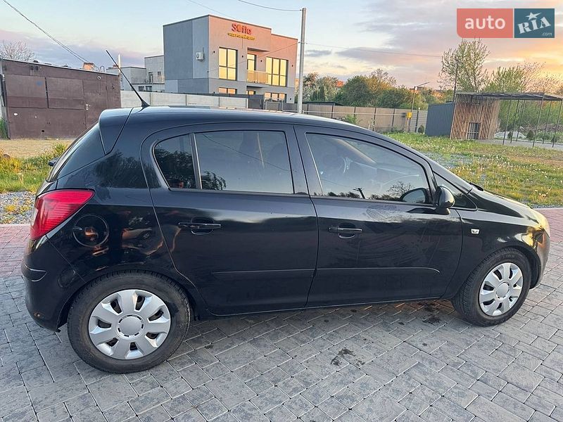 Хэтчбек Opel Corsa 2007 в Здолбунове