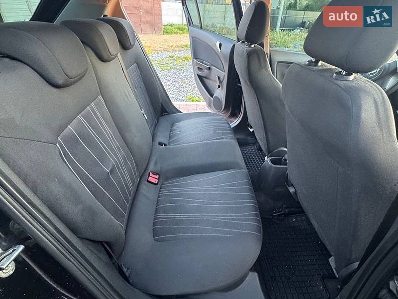 Хэтчбек Opel Corsa 2007 в Здолбунове