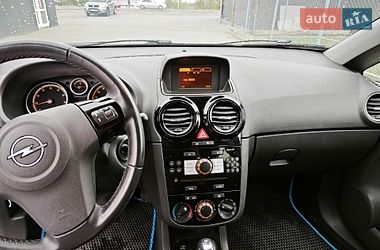 Хэтчбек Opel Corsa 2010 в Ременове