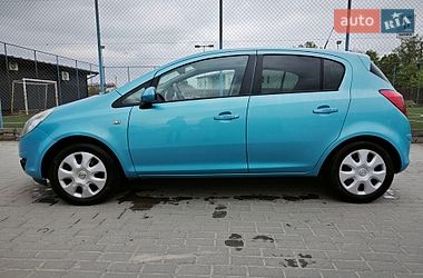 Хэтчбек Opel Corsa 2010 в Ременове