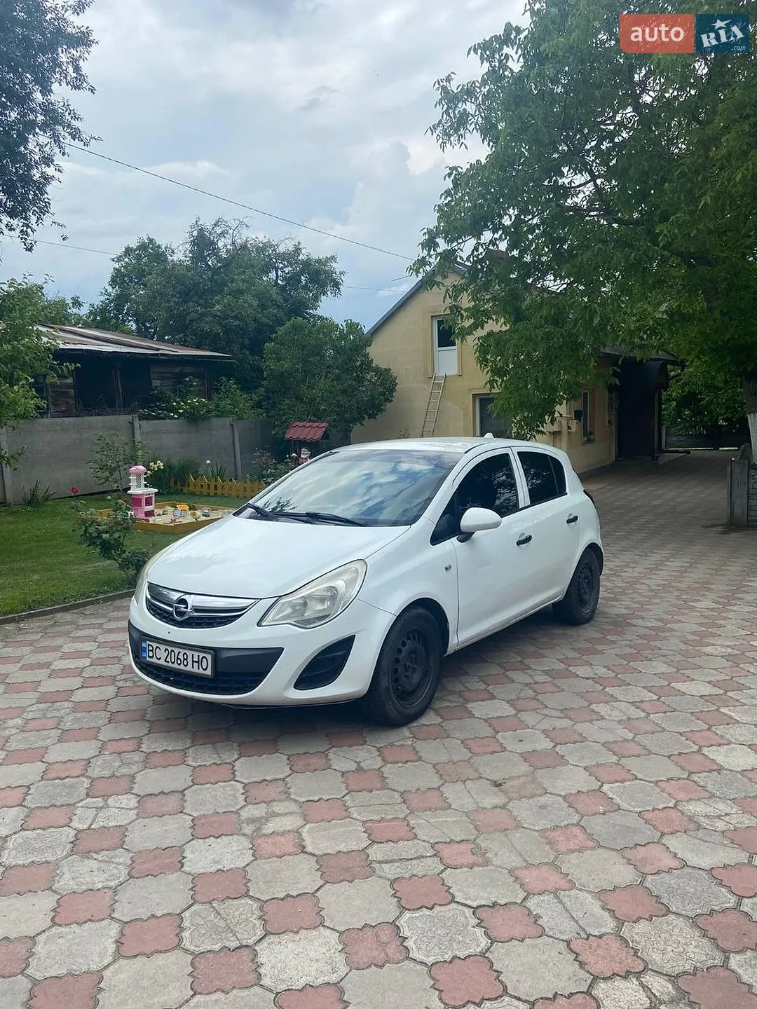 2011 Opel Corsa - мініатюра 2