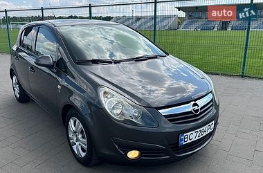 Хетчбек Opel Corsa 2010 в Ужгороді