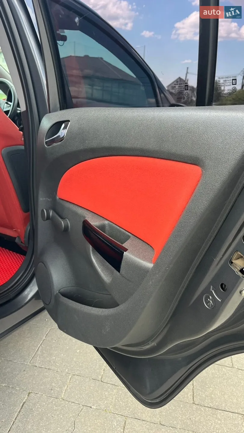 2010 Opel Corsa - мініатюра 37