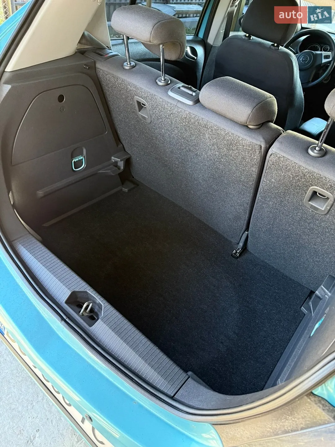 2010 Opel Corsa - мініатюра 6