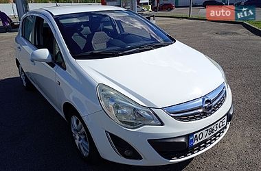 Хэтчбек Opel Corsa 2012 в Сваляве